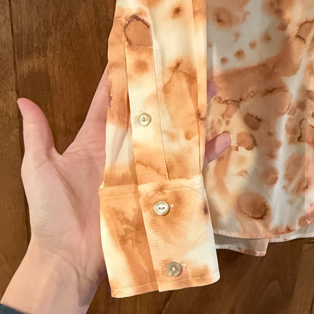 Aritzia WILFRED FREE Brinley Orange Tie Dye Blouse Shirt Top Size XXS - Picture 4 of 5